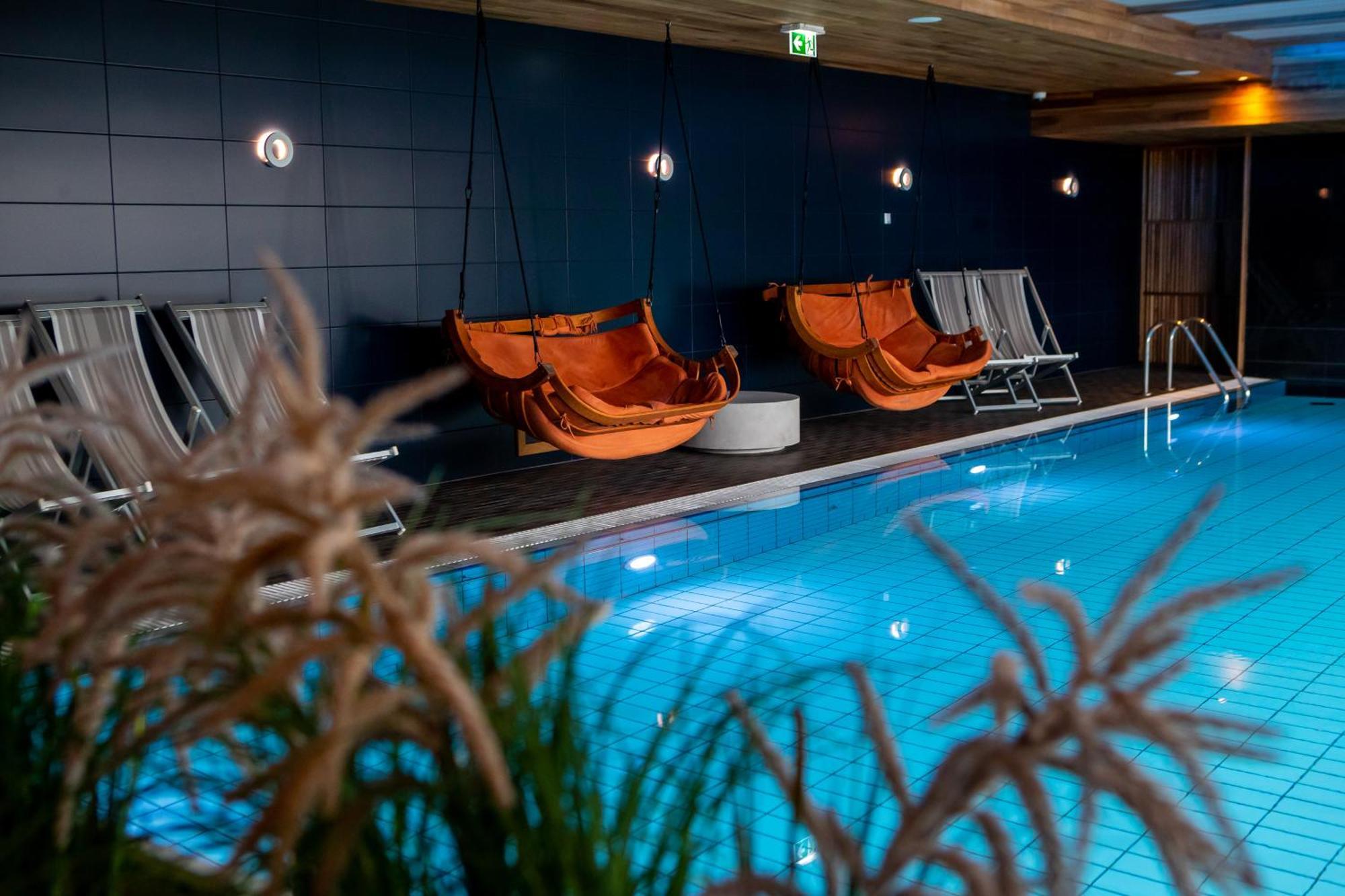 Oe Seaside Suites & Spa Kuressaare Bagian luar foto