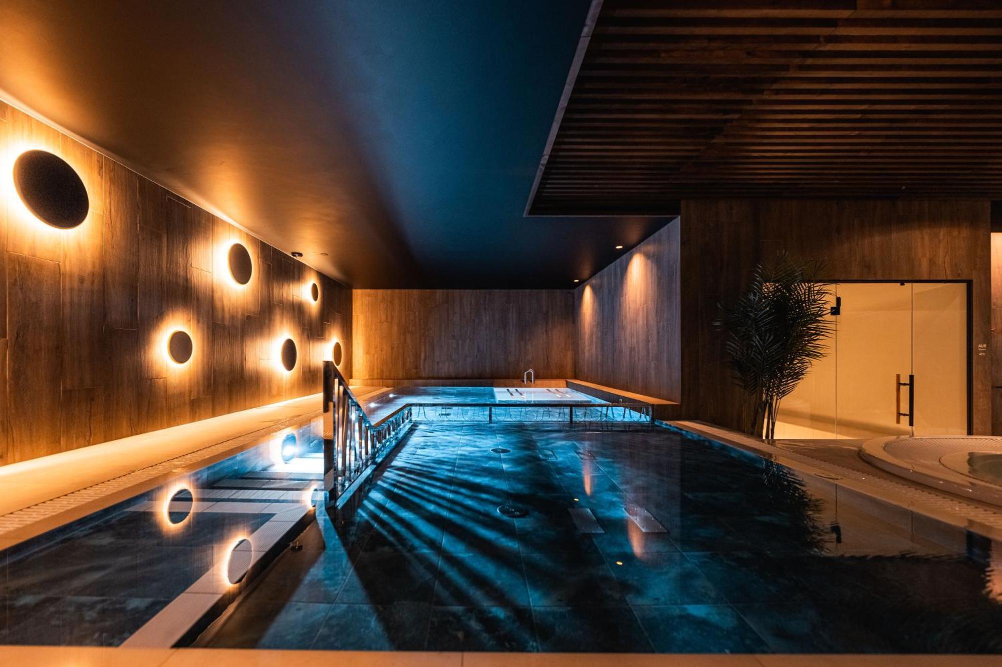 Oe Seaside Suites & Spa Kuressaare Bagian luar foto