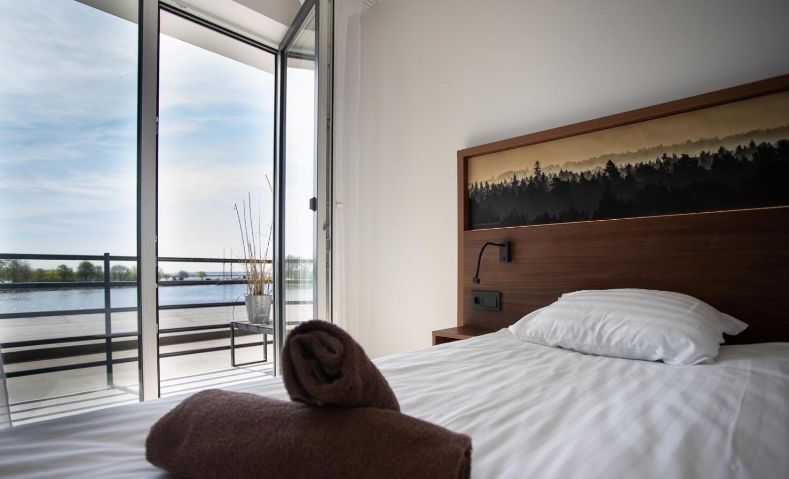 Oe Seaside Suites & Spa Kuressaare Ruang foto