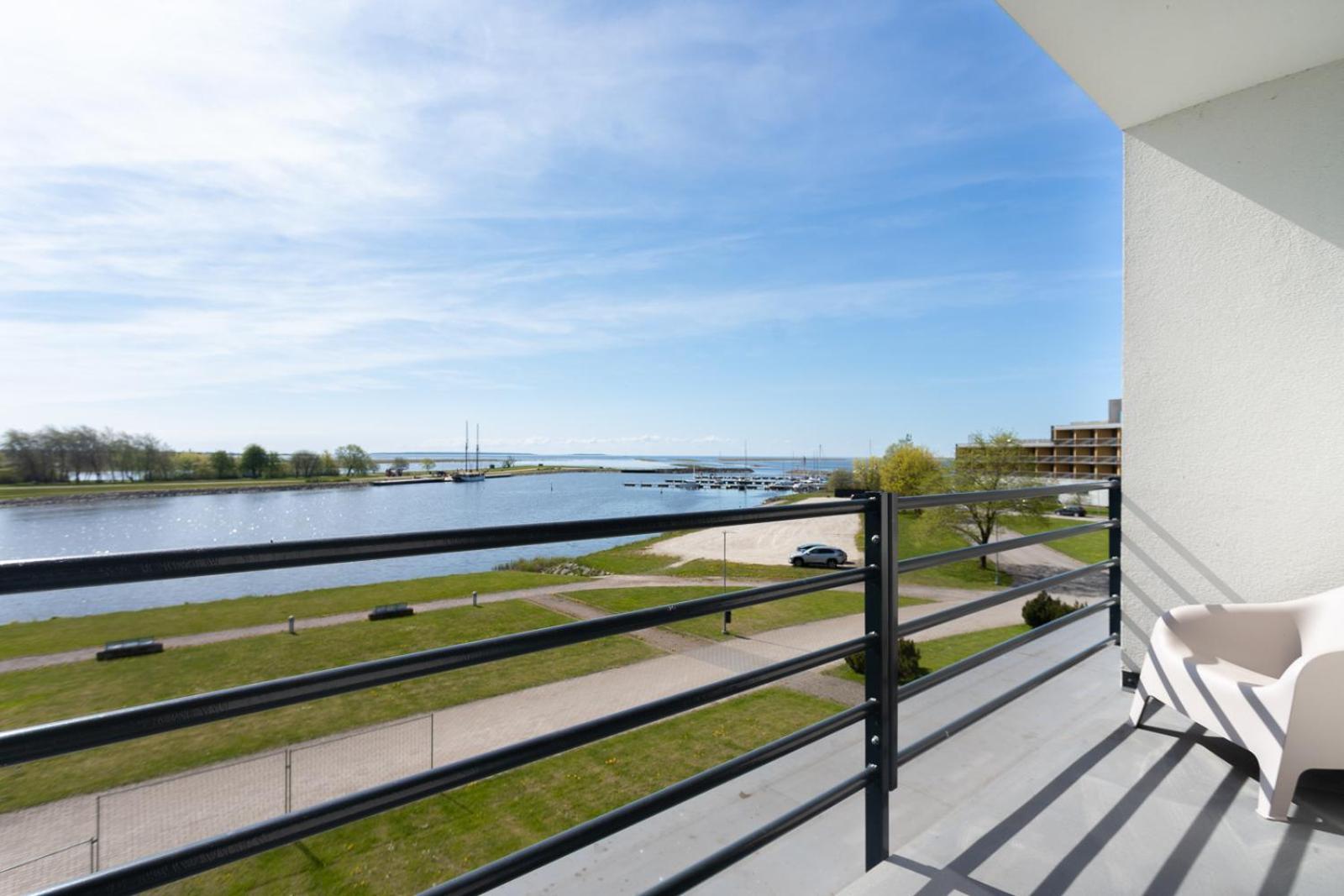 Oe Seaside Suites & Spa Kuressaare Ruang foto